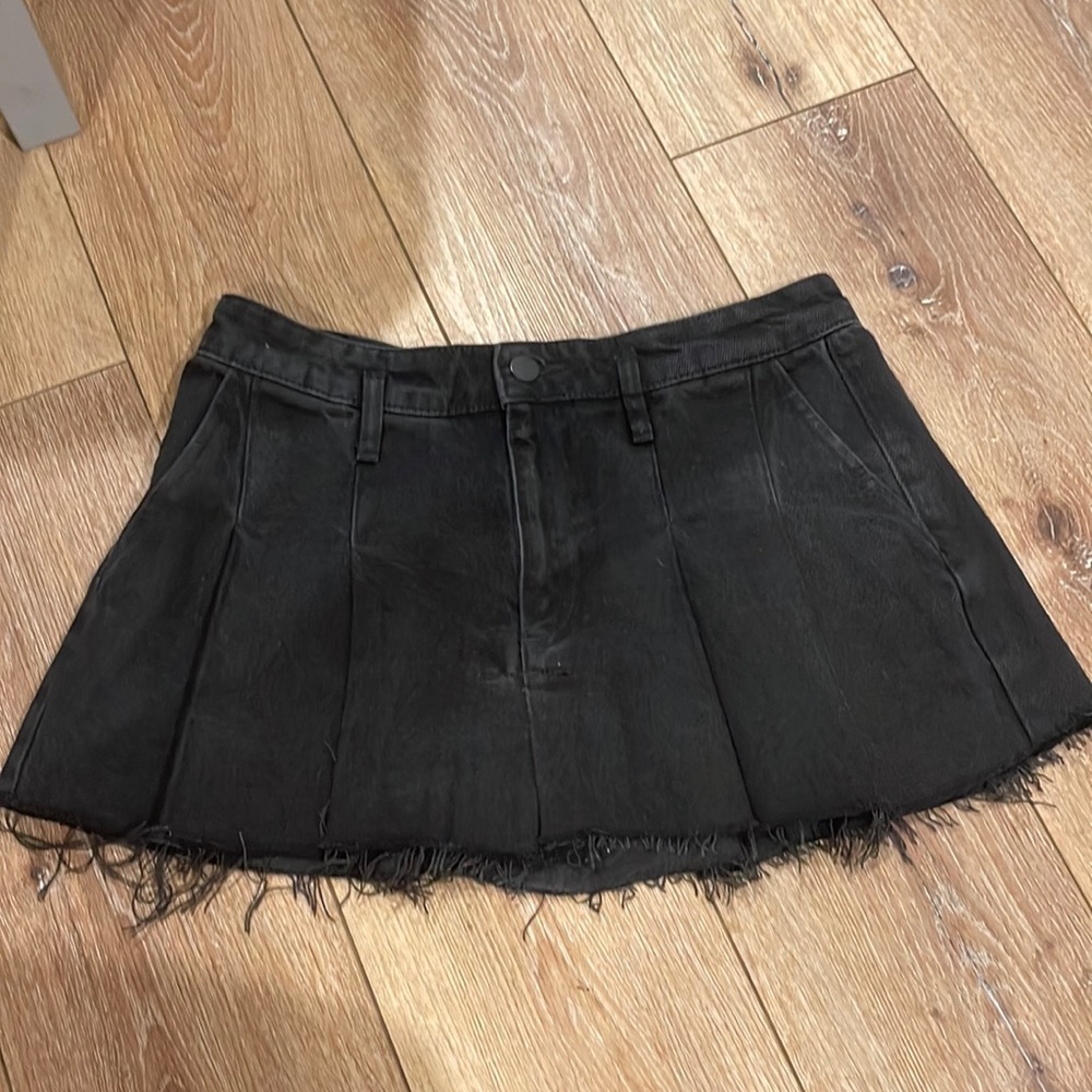 Black pleaded Zara skirt